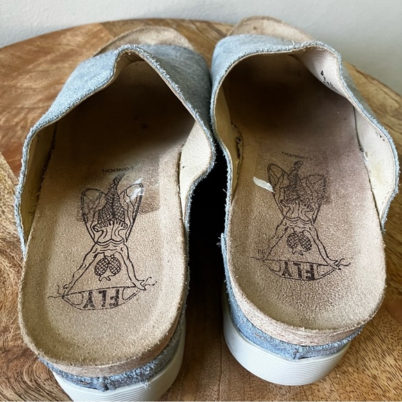 Fly London | Wigg Metallic Leather Slip On Mule Sandal - Picture 5 of 7